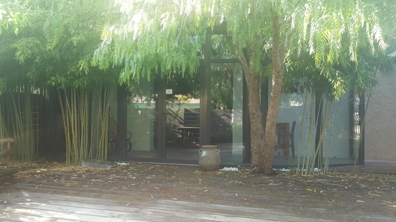 Les Aromatiques - Terrasse & Parking Prive A Villeneuve Les Avignon - Proche Golf Academy Екстериор снимка
